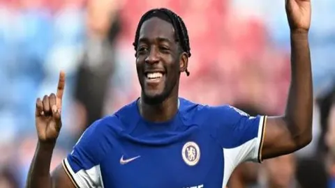 非洲足球盛宴中喀麦隆连胜脚步强劲，摩洛哥数据战局悬疑待解！